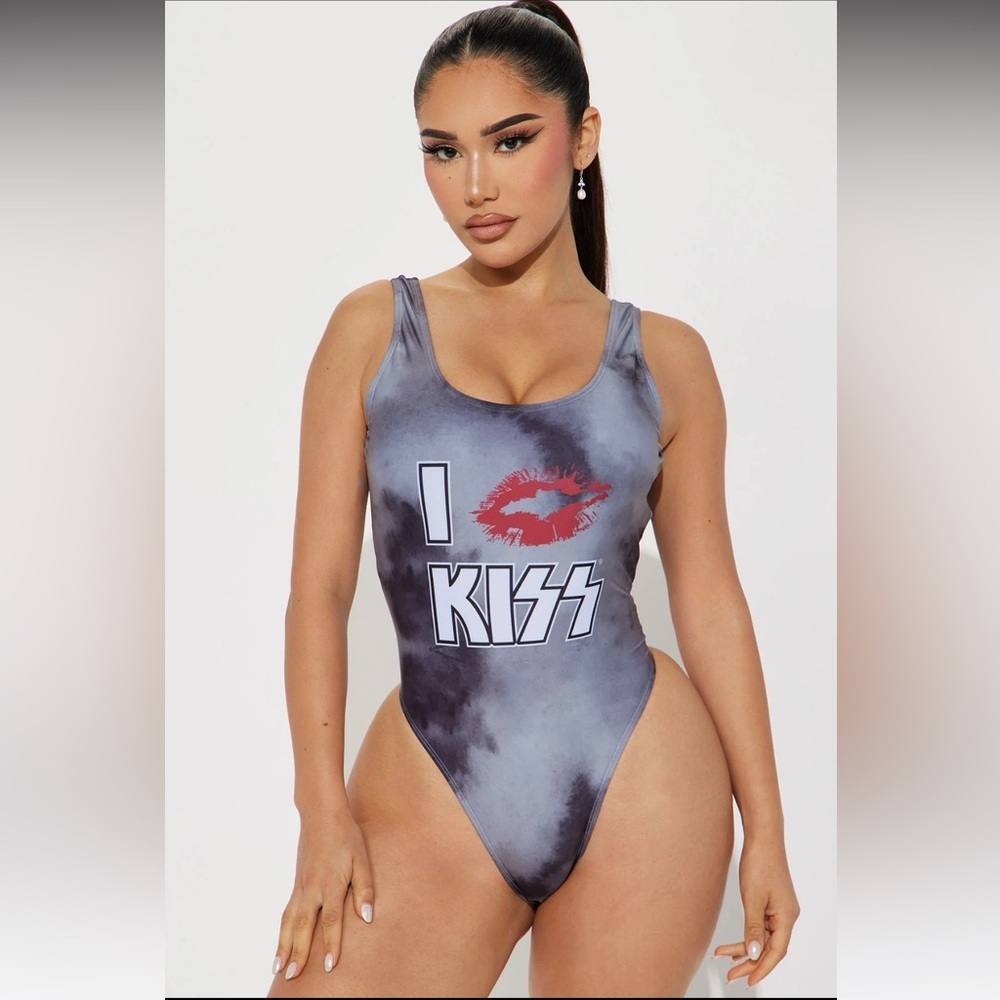 Kiss I Love Kiss 1 Piece Swimsuit | Color: Black/Red/Grey | NEW/NWT!!💋😘♥️
